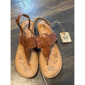 NWT Trini Leather Born Sandals Size 11 Women